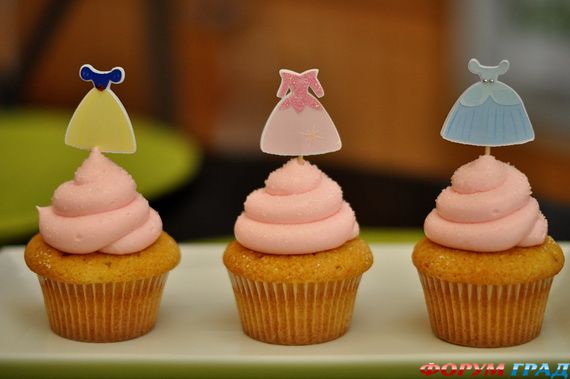 disney-cake-cupcake-ideas-14