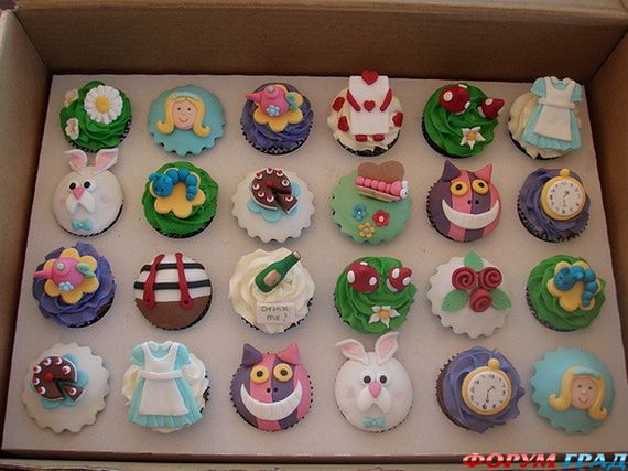 disney-cake-cupcake-ideas-16