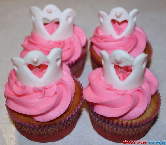 disney-cake-cupcake-ideas-46