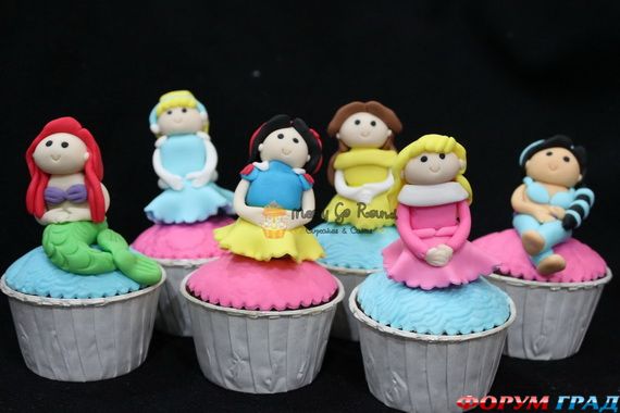 disney-cake-cupcake-ideas-46