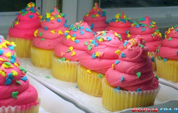 disney-cake-cupcake-ideas-45