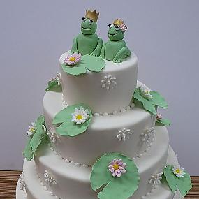 disney-cake-cupcake-ideas-50