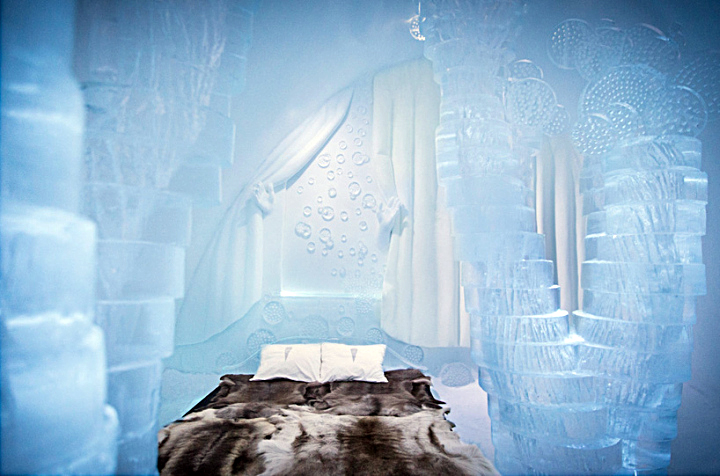 Дизайн интерьера отеля из снега и льда Icehotel в Швеции