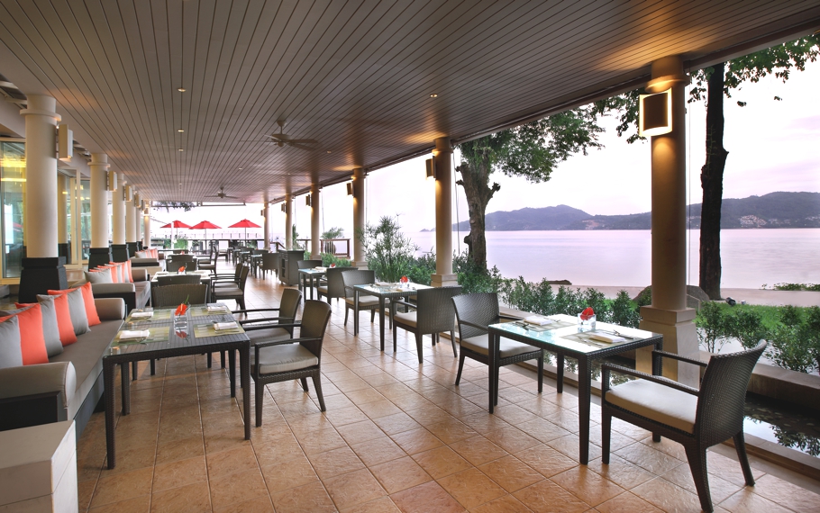 Интерьер отеля Amari Phuket в Таиланде