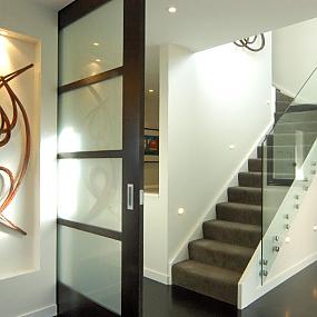 glass-staircase-walls-stand-18