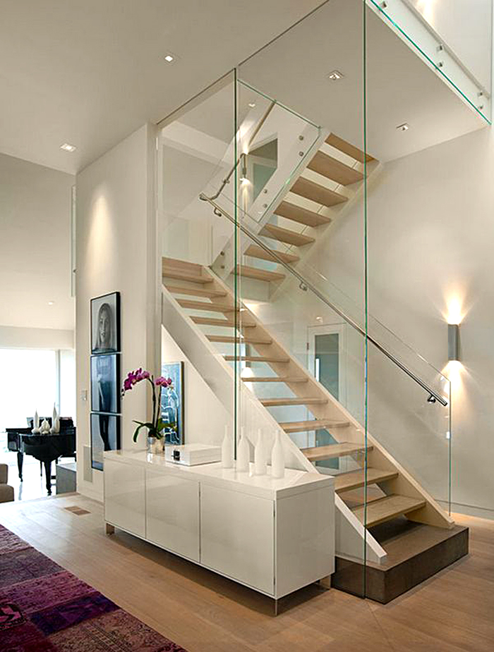 glass-staircase-walls-stand-4