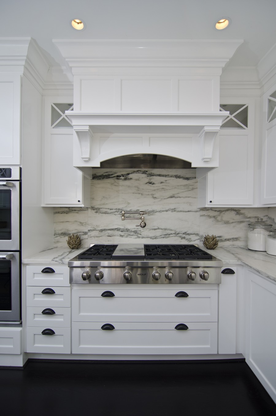 Дизайн интерьера кухни Makeover в США от Case Design/Remodeling, Inc