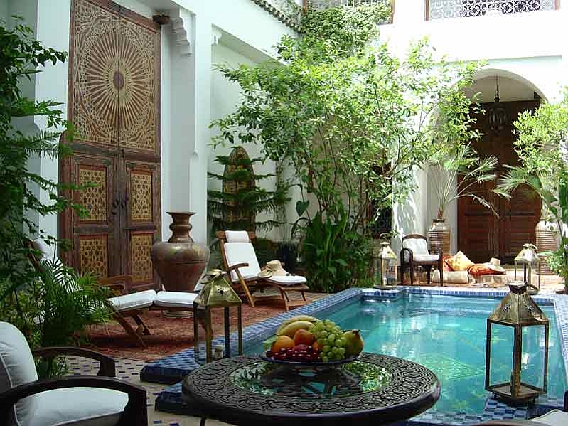 moroccan-patios-courtyards-ideas-14