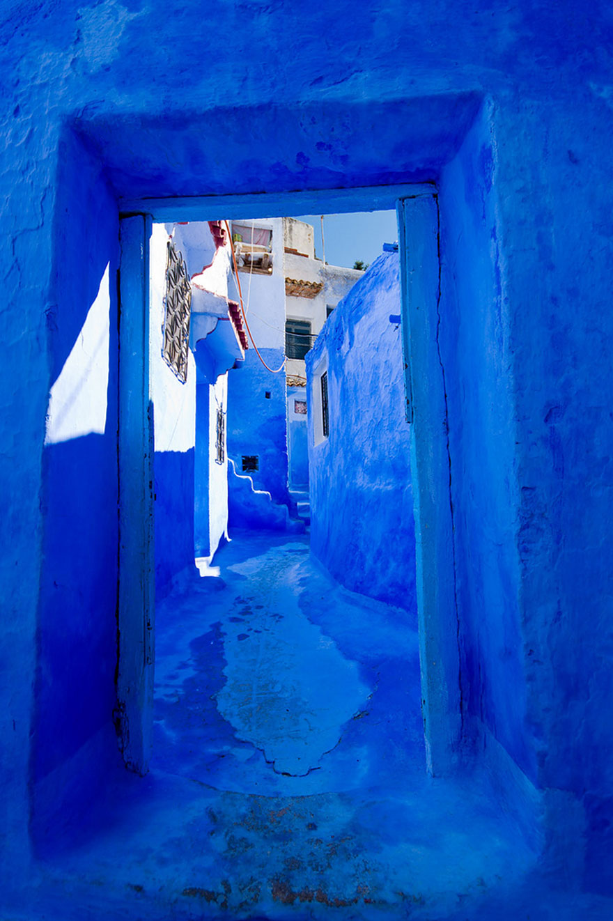 morocco-blue-walls-town-chefchaouen-12