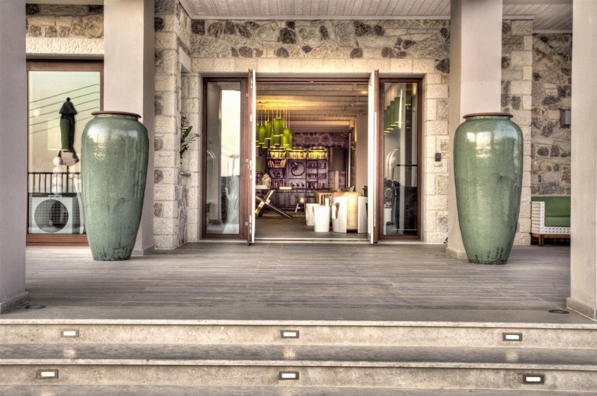Дизайн интерьера отеля Salvator Villas & Spa Hotel в Греции