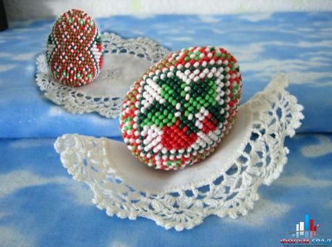 Пасхальные яйца из бисера