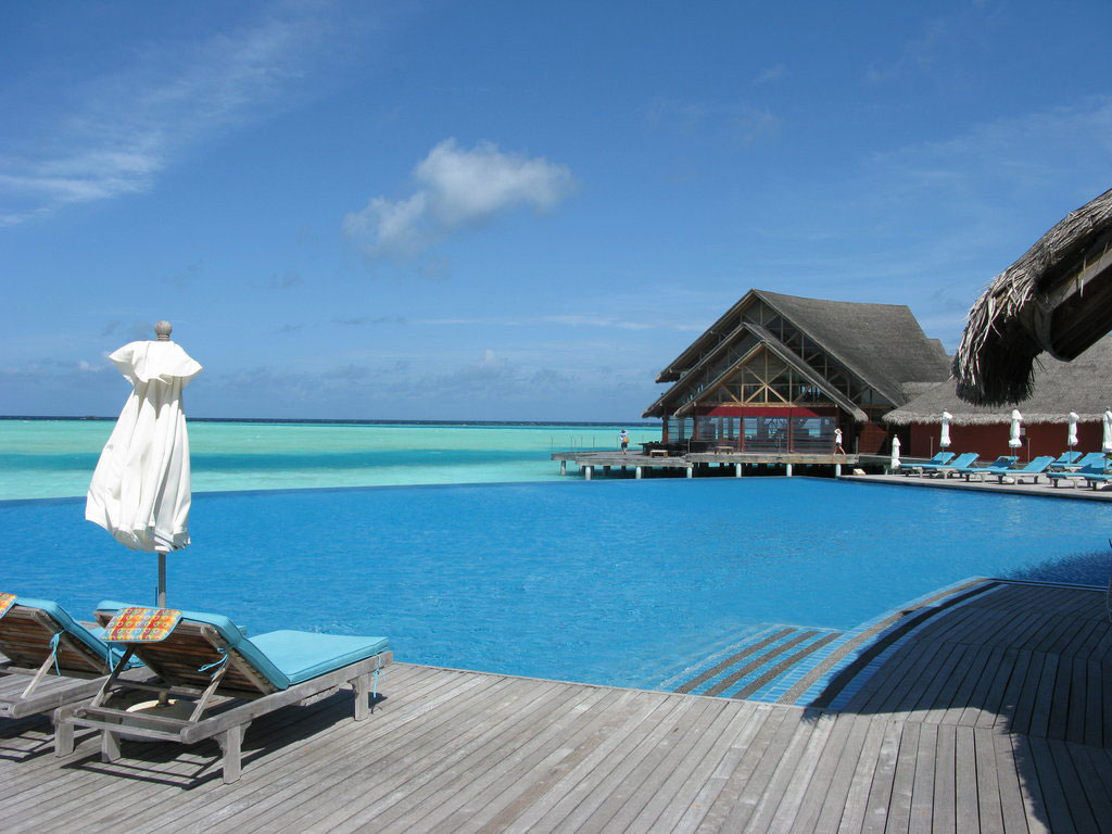 Anantara Dhigu Resort