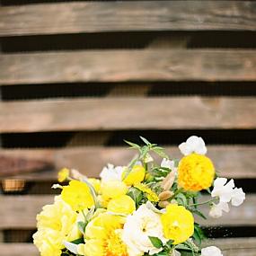 beautiful-bright-summer-wedding-bouquets-26