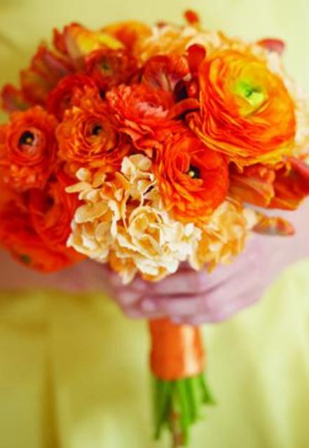 beautiful-bright-summer-wedding-bouquets-29
