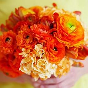 beautiful-bright-summer-wedding-bouquets-29
