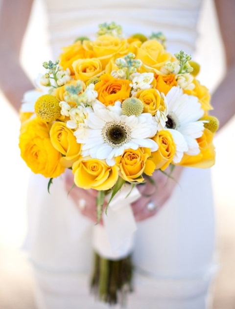 beautiful-bright-summer-wedding-bouquets-39