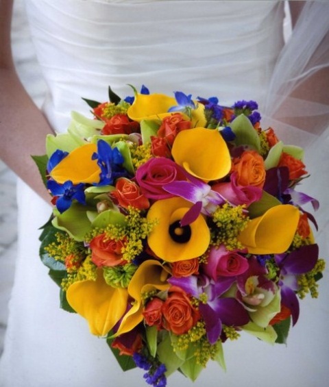 beautiful-bright-summer-wedding-bouquets-49