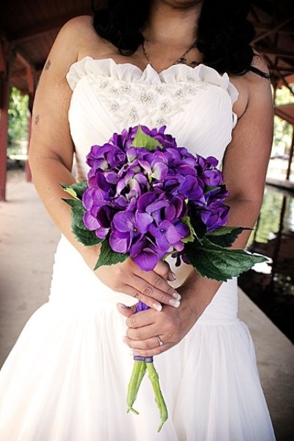 beautiful-bright-summer-wedding-bouquets-55