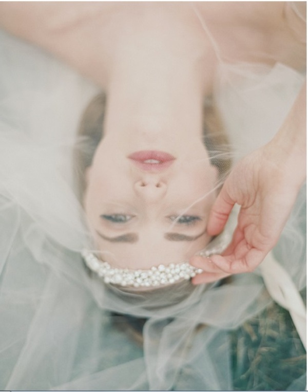 Нежная невеста в аксессарах от Charming Enchanted Atelier