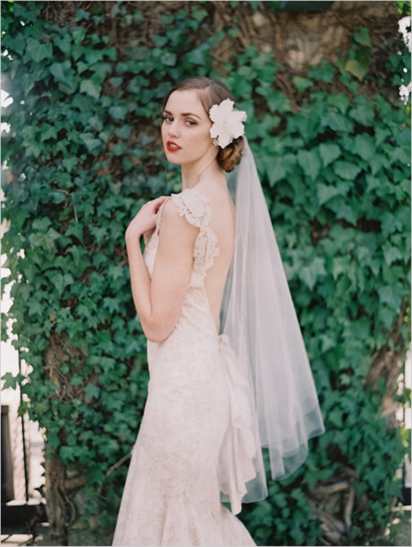 Романтичный образ невесты в аксессуарах из коллекции Charming Enchanted Atelier