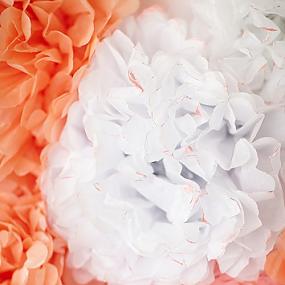 diy-tissue-pom-heart-for-wedding-decor-7