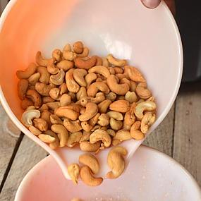 gourmet-candy-cashews-5