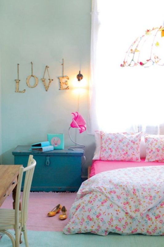 simple-and-fresh-ideas-for-teen-girls-room-5