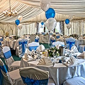 banquet-wedding-in-tent-01