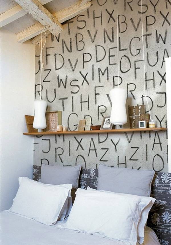 bedroom-with-alphabet-lettering-mural