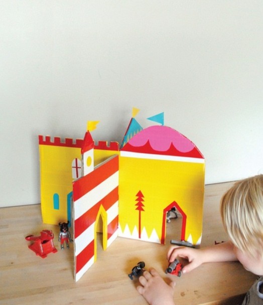 toy-castle-of-cardboard5