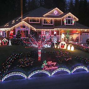 outdoor-christmas-lighting-decorations-20