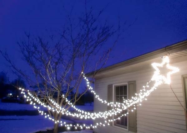 outdoor-christmas-lighting-decorations-24