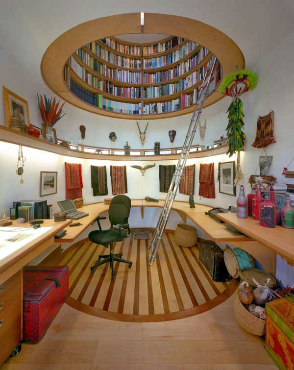 Дизайнерский интерьер домашней библиотеки