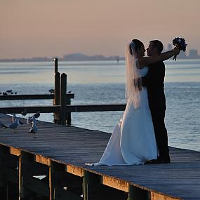 couple-on-beach-wedding-15