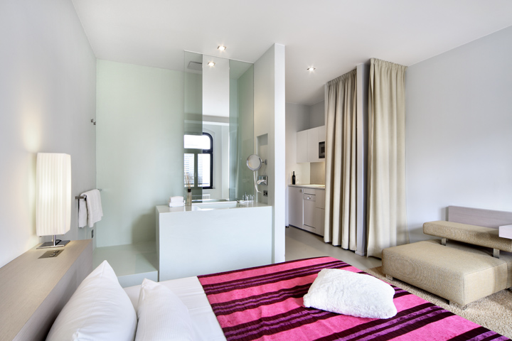 lux11design-hotel-by-giuliana-salmaso-claudio-silvestrin-berlin-04