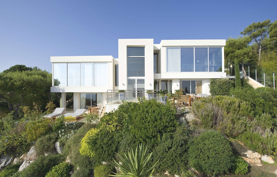 luxury-villa-cote-d-azur-france