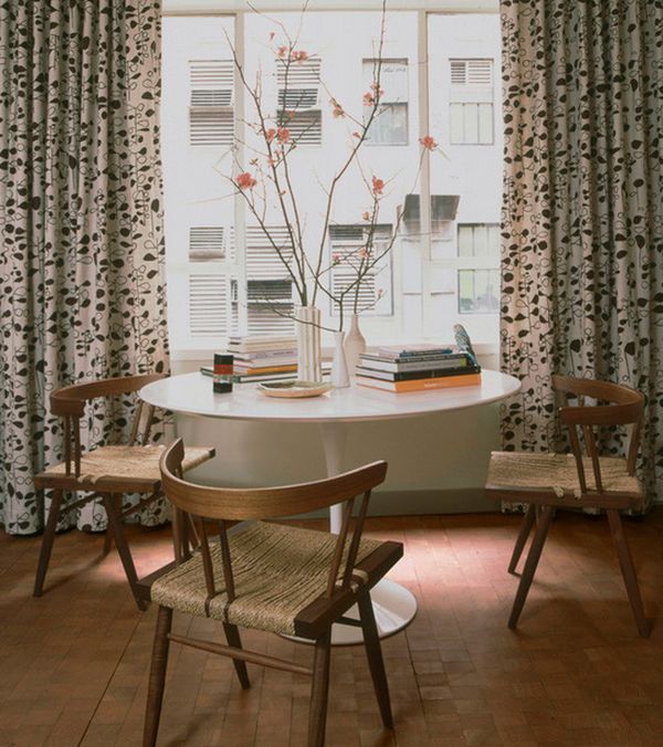 Дизайнерский стол тюльпан от Ээро Сааринена в интерьере