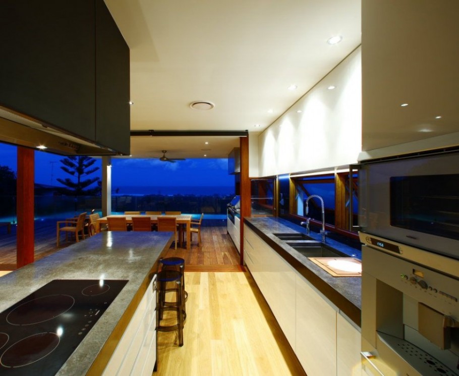 contemporary-queensland-beach-house-by-middap-ditchfield-architects-07 contemporary-queensland-beach-house-by-middap-ditchfield-architects-07