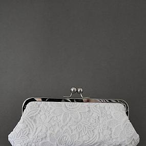 chic-bridal-clutches-for-any-taste-23