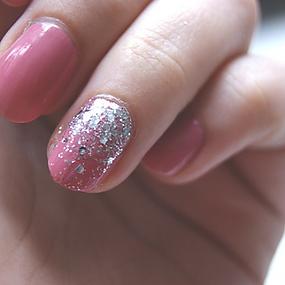 pretty-and-pink-trendy-wedding-nails-ideas-10