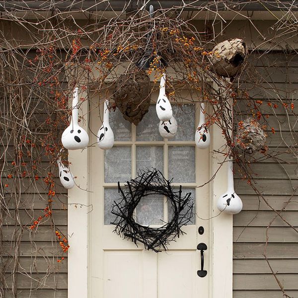 halloween-porch-entryway-ideas-10