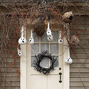 halloween-porch-entryway-ideas-10