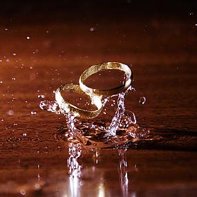 wedding-rings-water-13