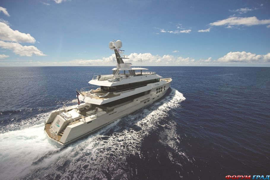 luxury-yacht-big-fish