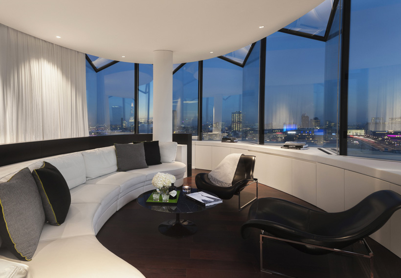Панорама из Me London Hotel