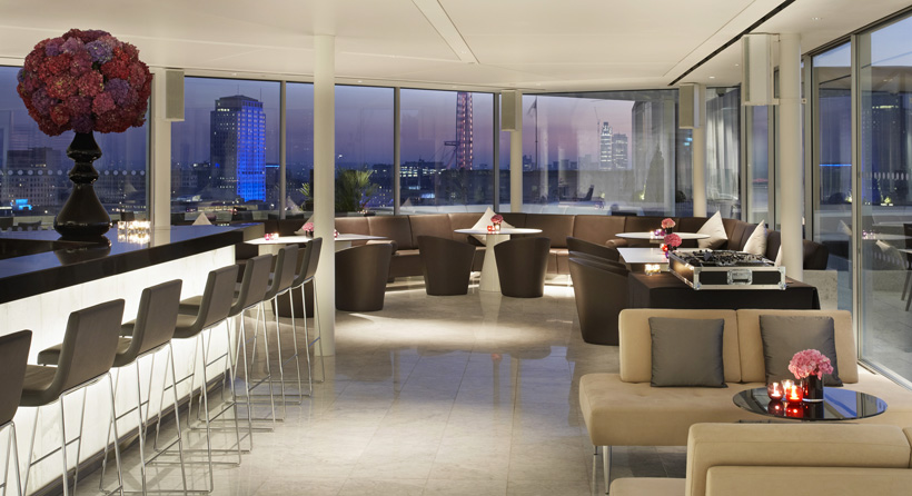 Рестораны и бары Me London Hotel