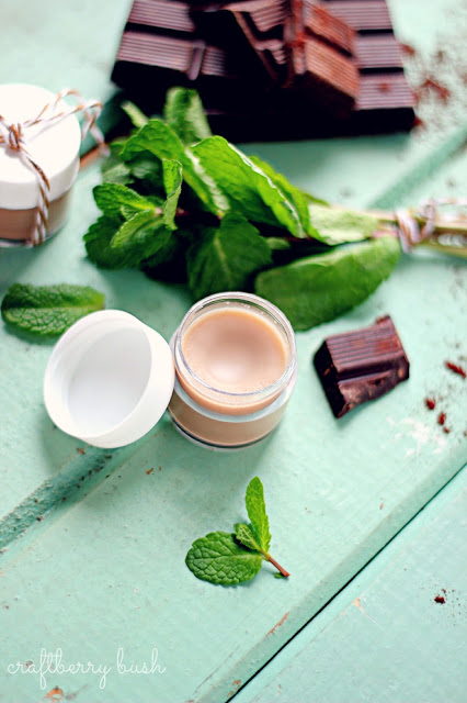 diy-chocolate-mint-lip-balm-05