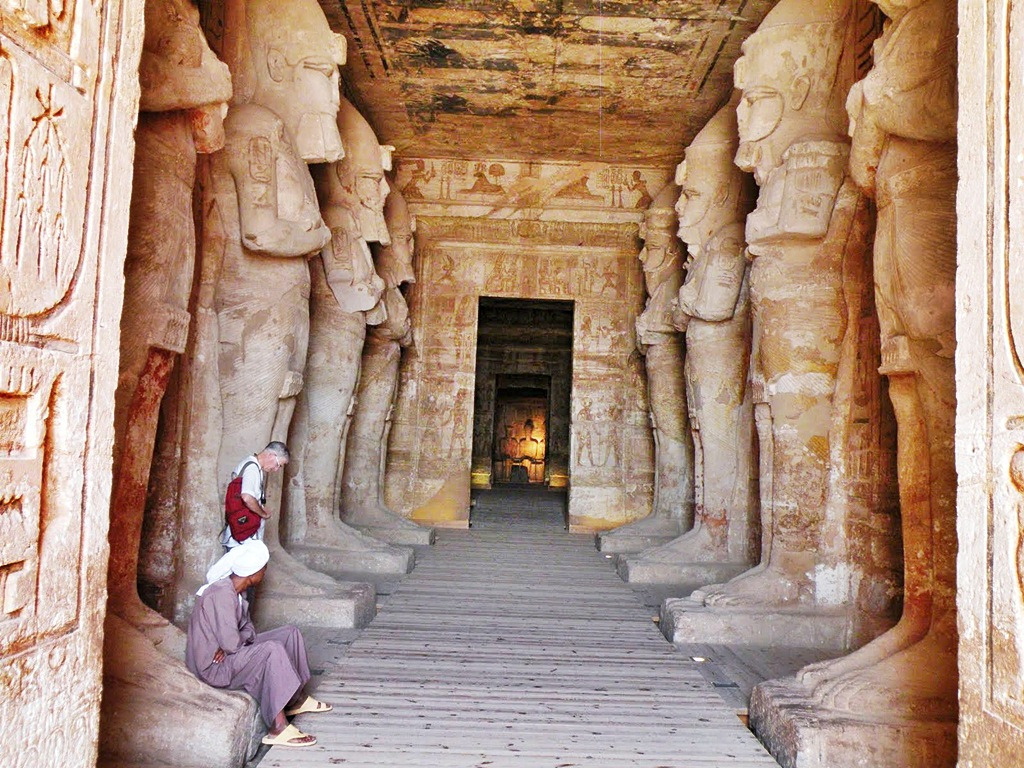 abu-simbel-02 592944