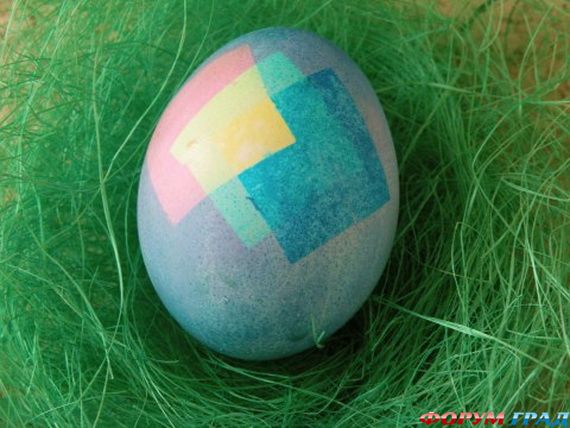 decorating-easter-egg-23