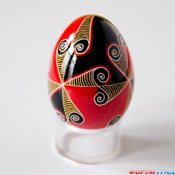 decorating-easter-egg-23